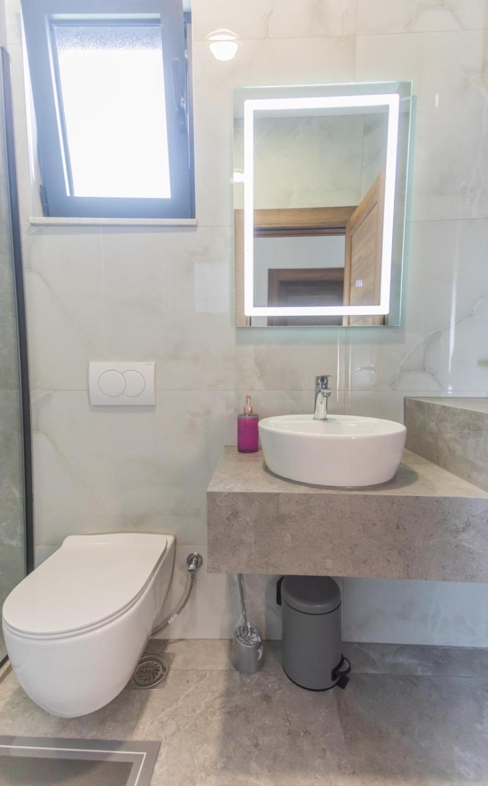 Bumax Apartment *